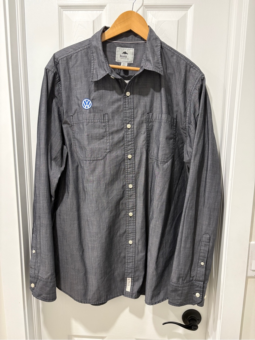 Roots Volkswagen Men’s Long-Sleeve Gray Button-Up Shirt XL
